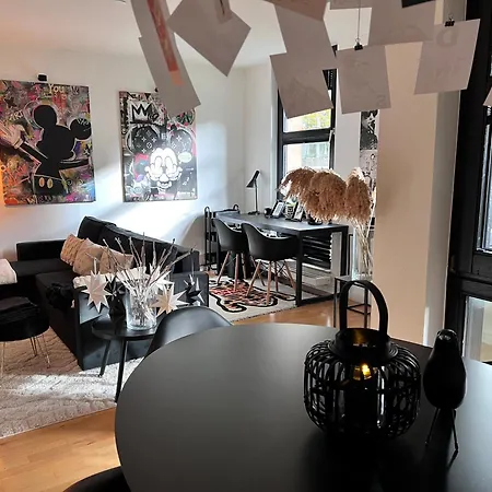 公寓 V & S Since 2023