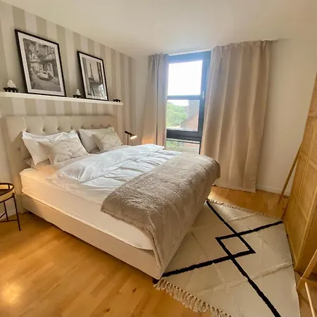 V & S Since 2023 Apartment Dusseldorf