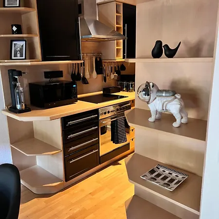 V & S Since 2023 Дюссельдорф