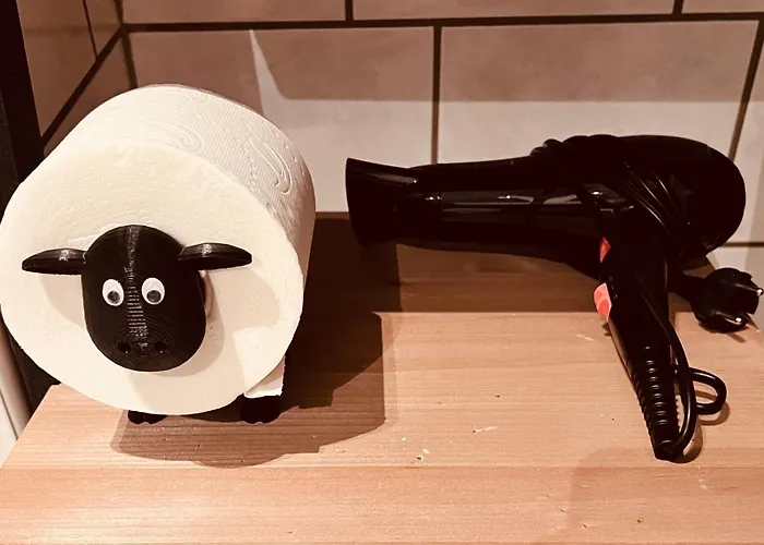 V & S Since 2023 Lejlighed Düsseldorf