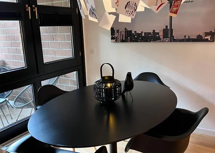 V & S Since 2023 Lejlighed *